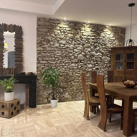 La Maison Du Puits Cesseras Ngoại thất bức ảnh