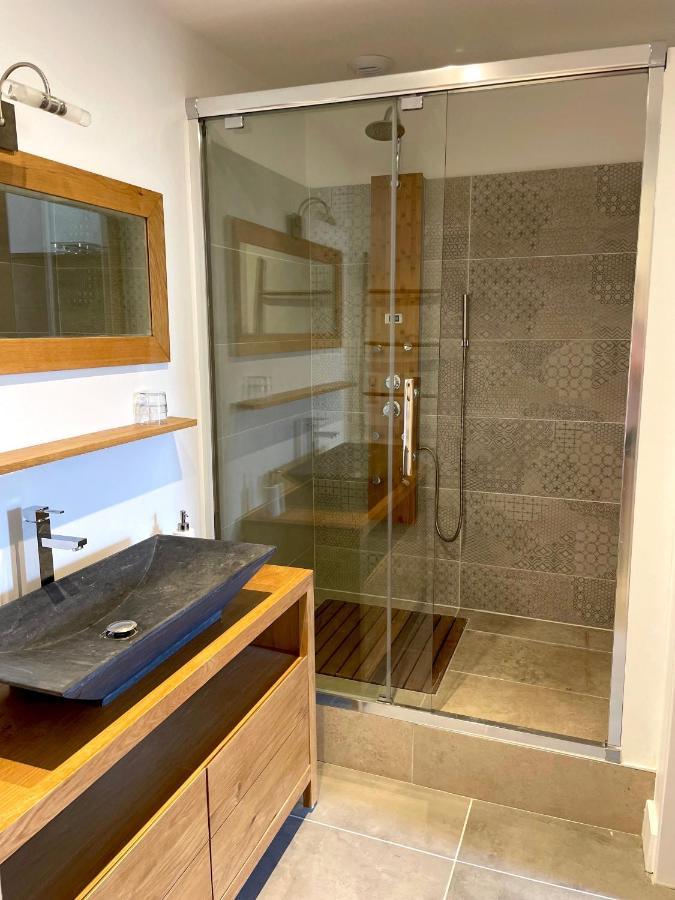 La Maison Du Puits Cesseras Ngoại thất bức ảnh