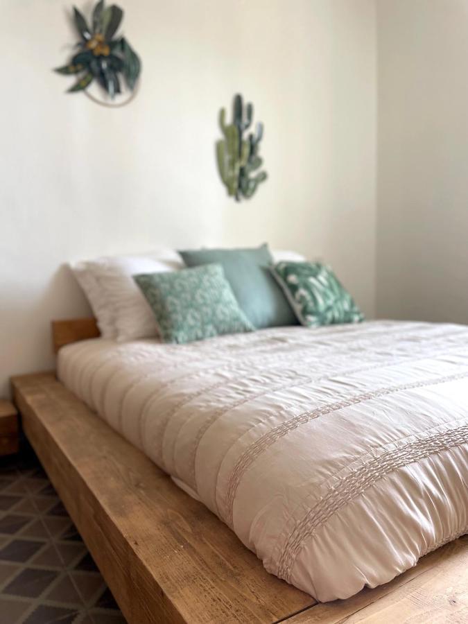La Maison Du Puits Cesseras Ngoại thất bức ảnh