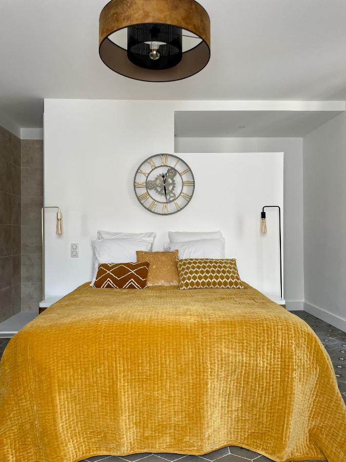 La Maison Du Puits Cesseras Ngoại thất bức ảnh